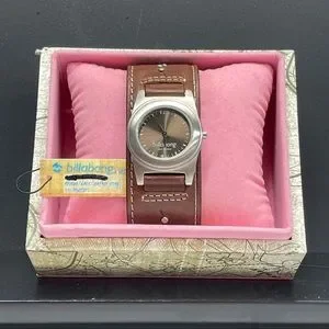 Vintage Watches Billabong Cuff Watch Rectangular Dial Leather Strap 2000s Surf Billabong | Accessories | Billabong Vintage Cuff Watch  main image 2